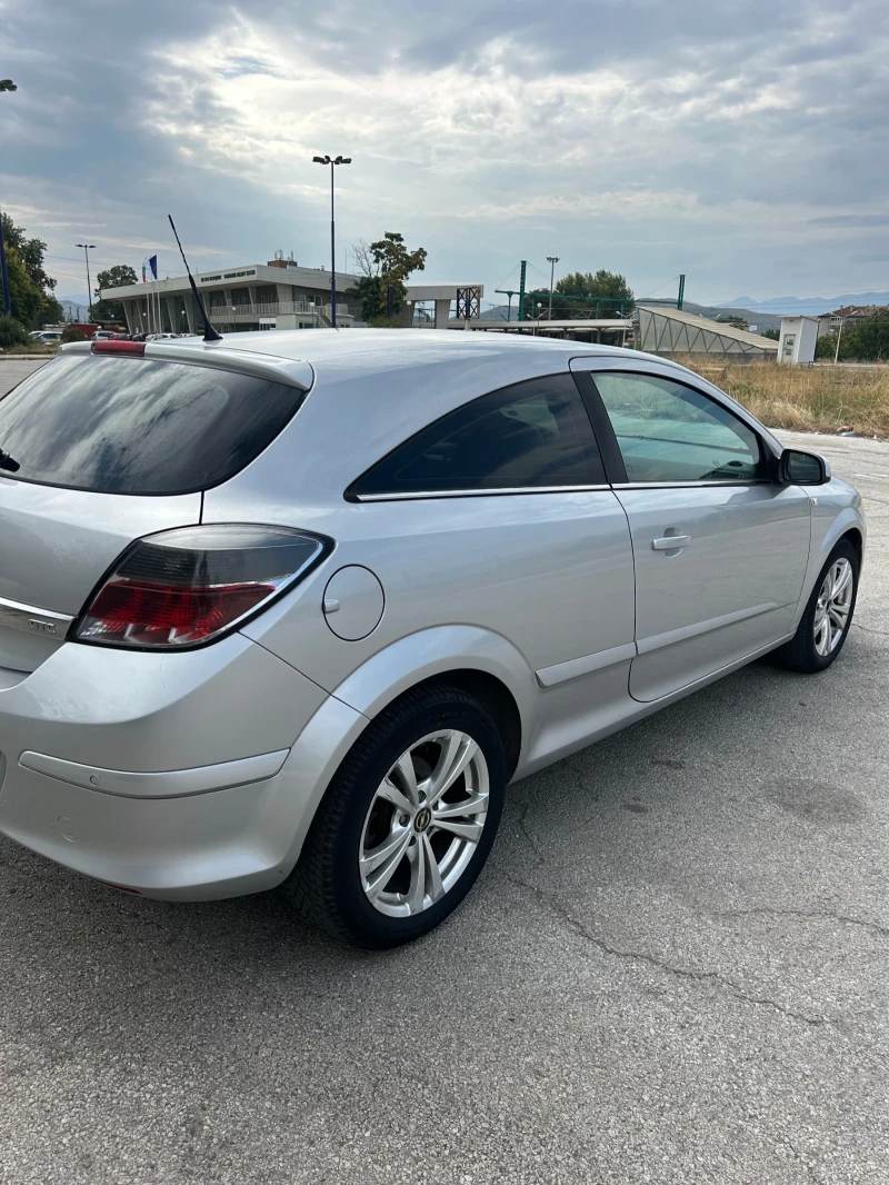 Opel Astra Astra H GTC 1.6 Ecotec , снимка 8 - Автомобили и джипове - 47066025