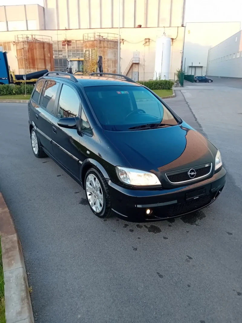 Opel Zafira 2.0т face swiss, снимка 2 - Автомобили и джипове - 47807544