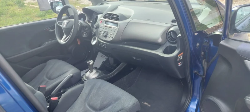 Honda Jazz, снимка 9 - Автомобили и джипове - 49071478