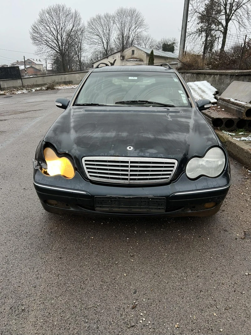 Mercedes-Benz C 220, снимка 1 - Автомобили и джипове - 48276822