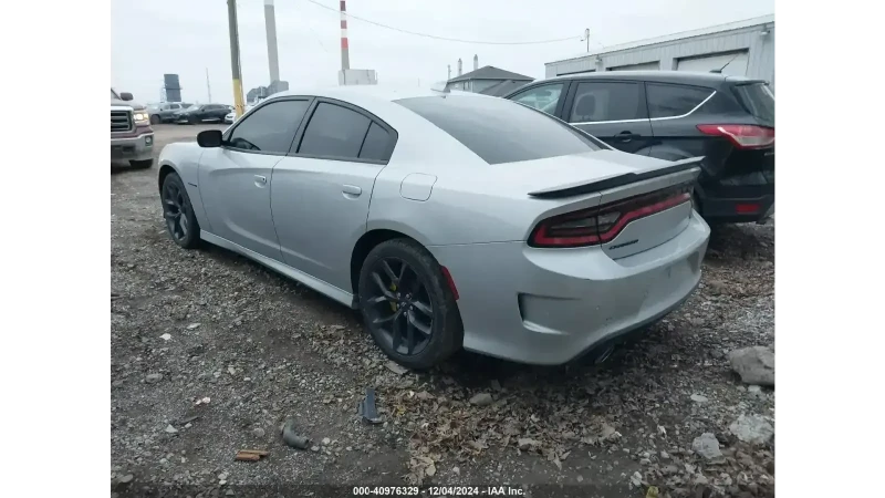 Dodge Charger R/T, снимка 2 - Автомобили и джипове - 52643279