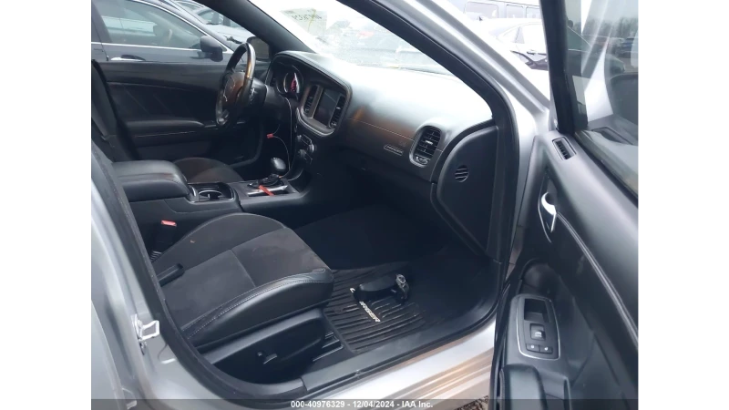 Dodge Charger R/T, снимка 4 - Автомобили и джипове - 52643279