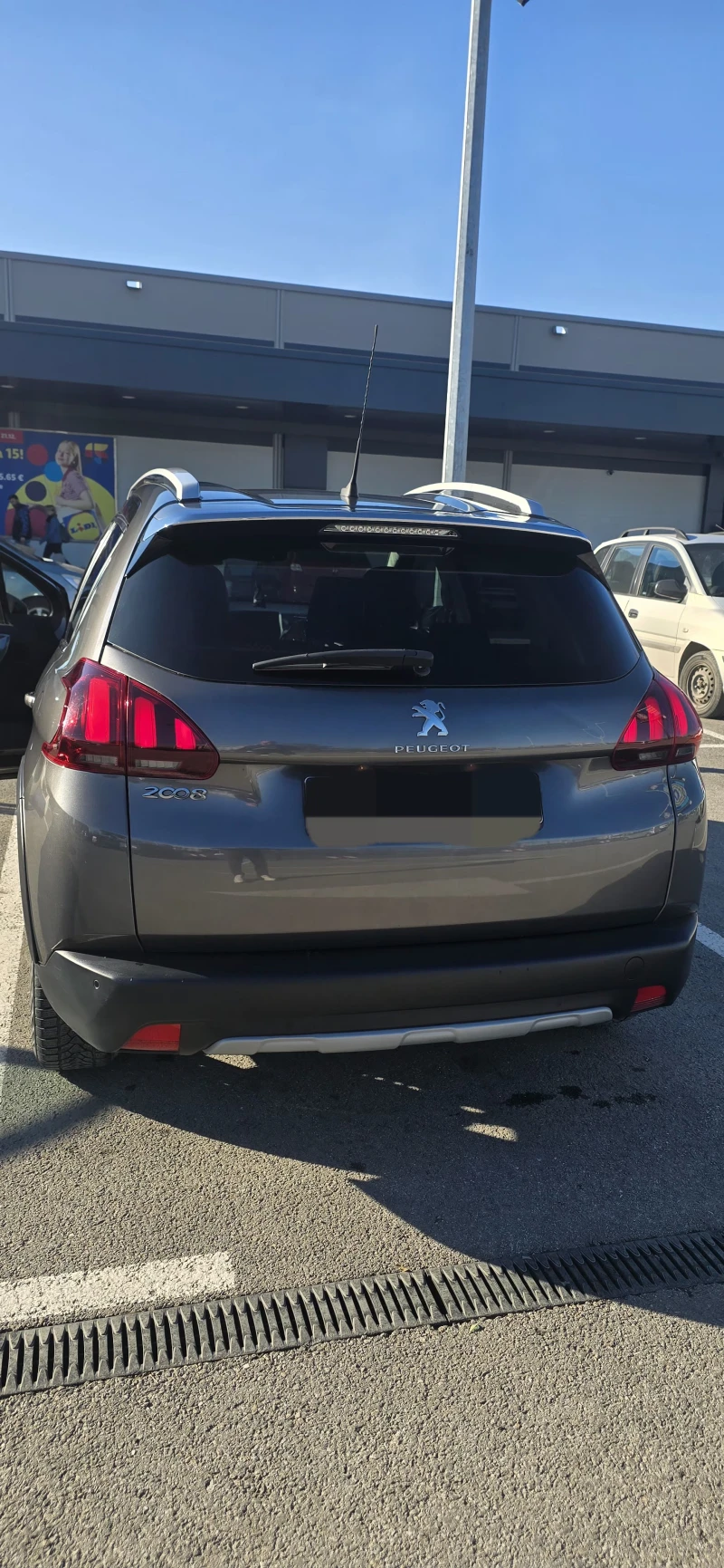 Peugeot 2008, снимка 10 - Автомобили и джипове - 52756518