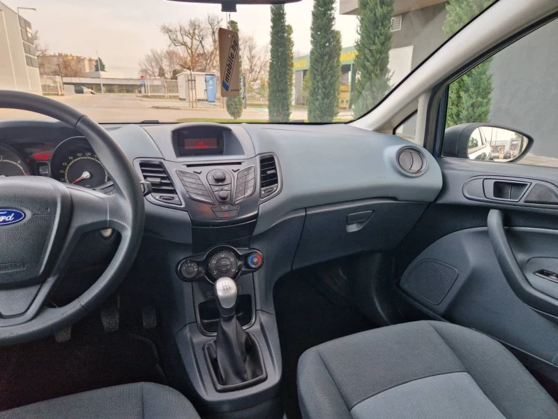 Ford Fiesta 1.4 / 68 к.с, снимка 16 - Автомобили и джипове - 52840618