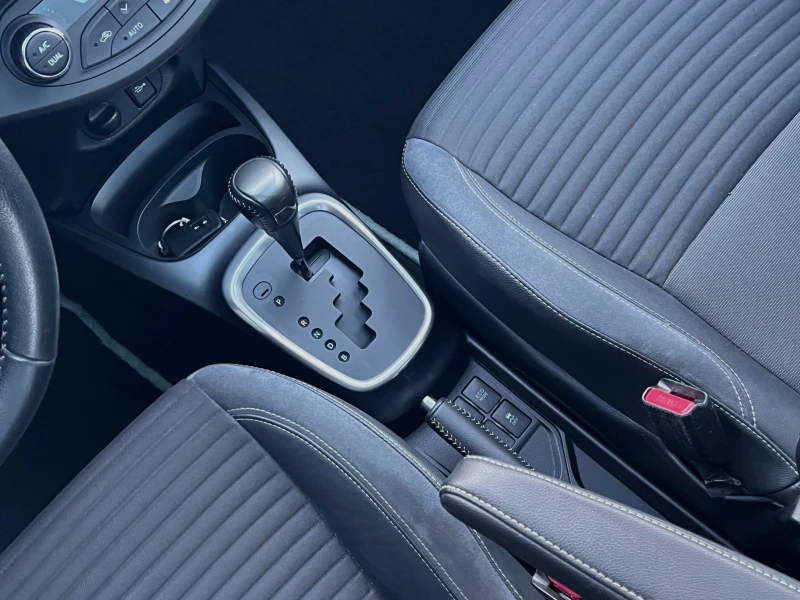 Toyota Yaris 1.5HSD by Glamour ПРОЧЕТИ ОПИСАНИЕТО, снимка 10 - Автомобили и джипове - 53329239