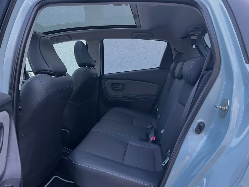 Toyota Yaris 1.5HSD by Glamour ПРОЧЕТИ ОПИСАНИЕТО, снимка 13 - Автомобили и джипове - 53329239