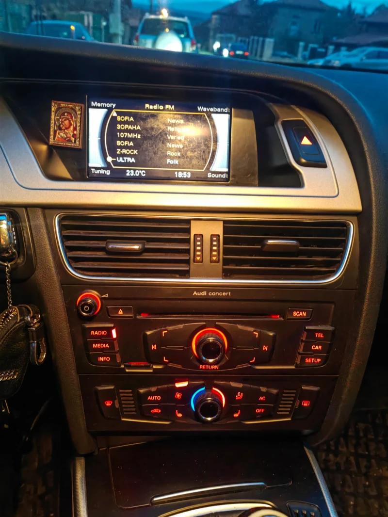 Audi A4, снимка 8 - Автомобили и джипове - 53394582