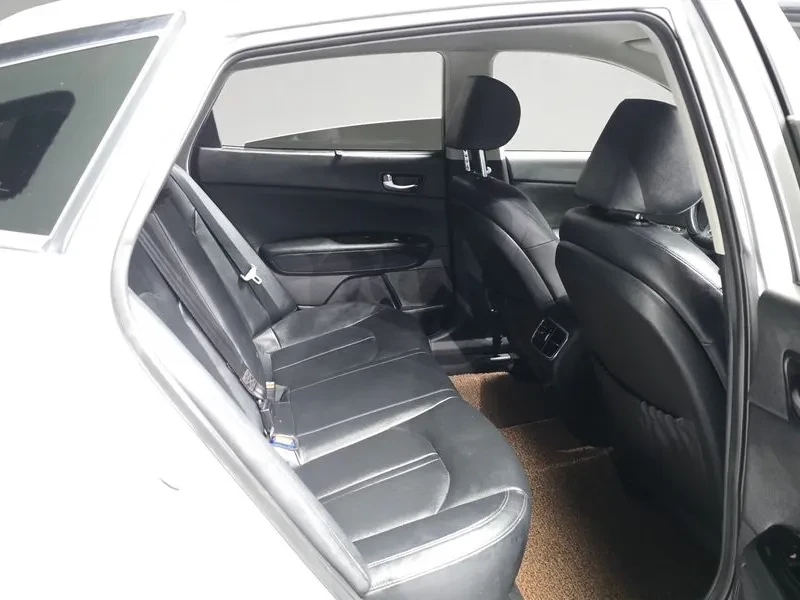 Kia K5 2.0 Mx Noblesse, снимка 12 - Автомобили и джипове - 55847481