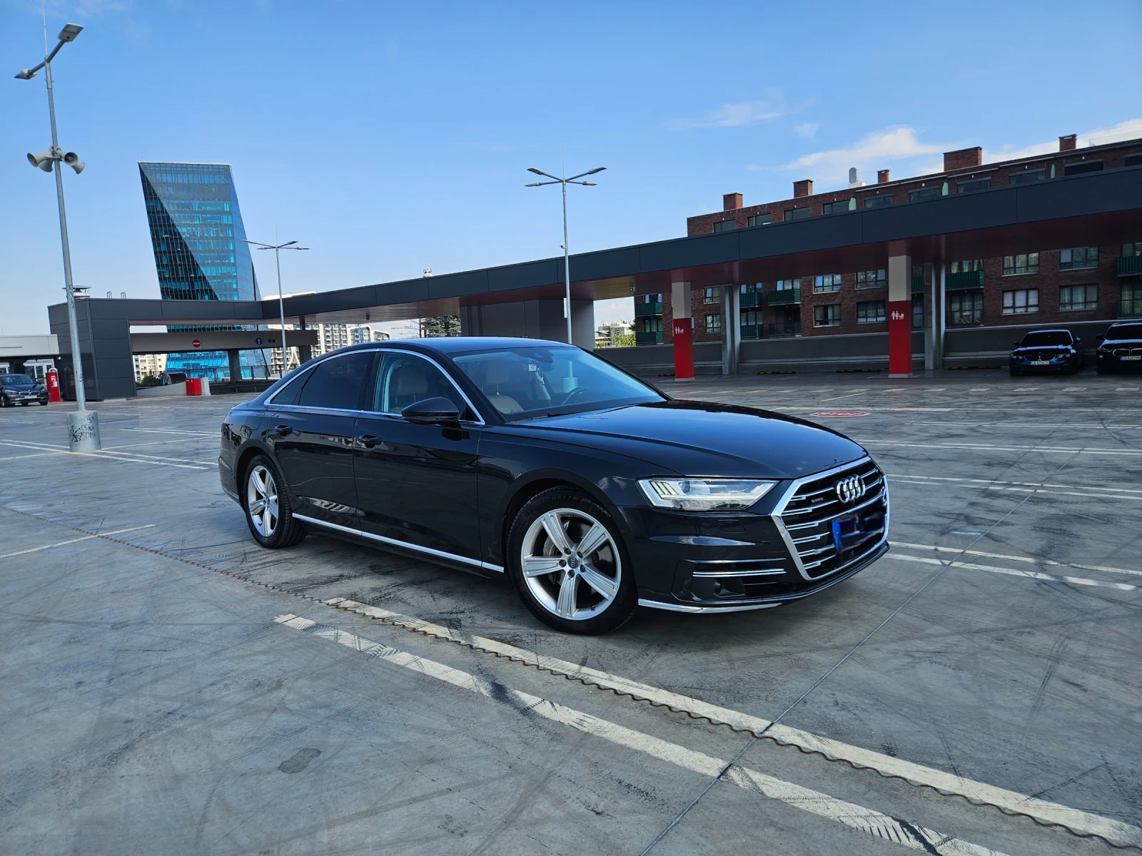 Audi A8  - изображение 4