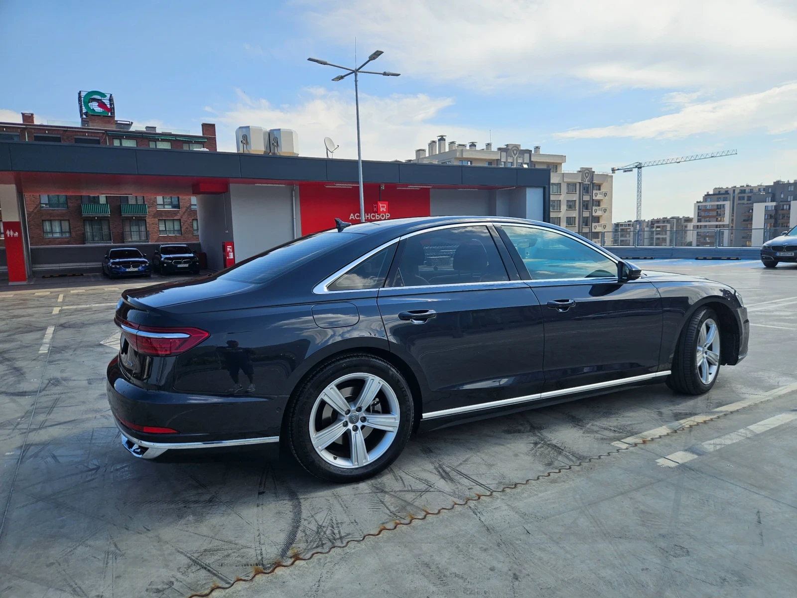 Audi A8  - изображение 2