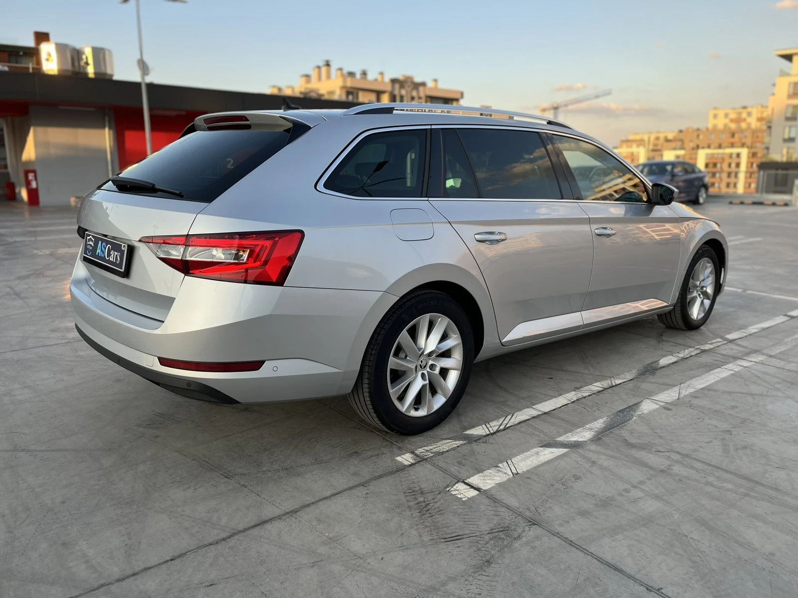 Skoda Superb 2.0 TDI Facelift - изображение 5