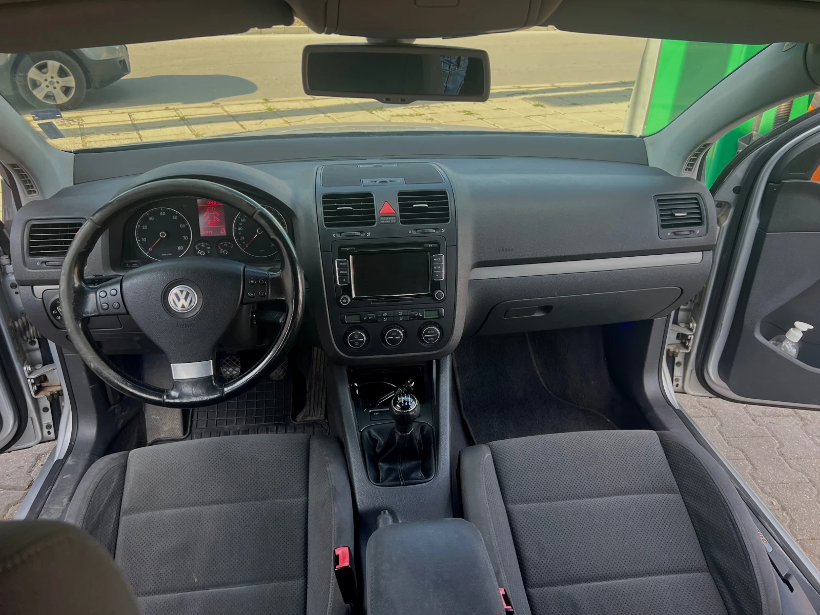 VW Golf 5 1.6 FSI - изображение 9