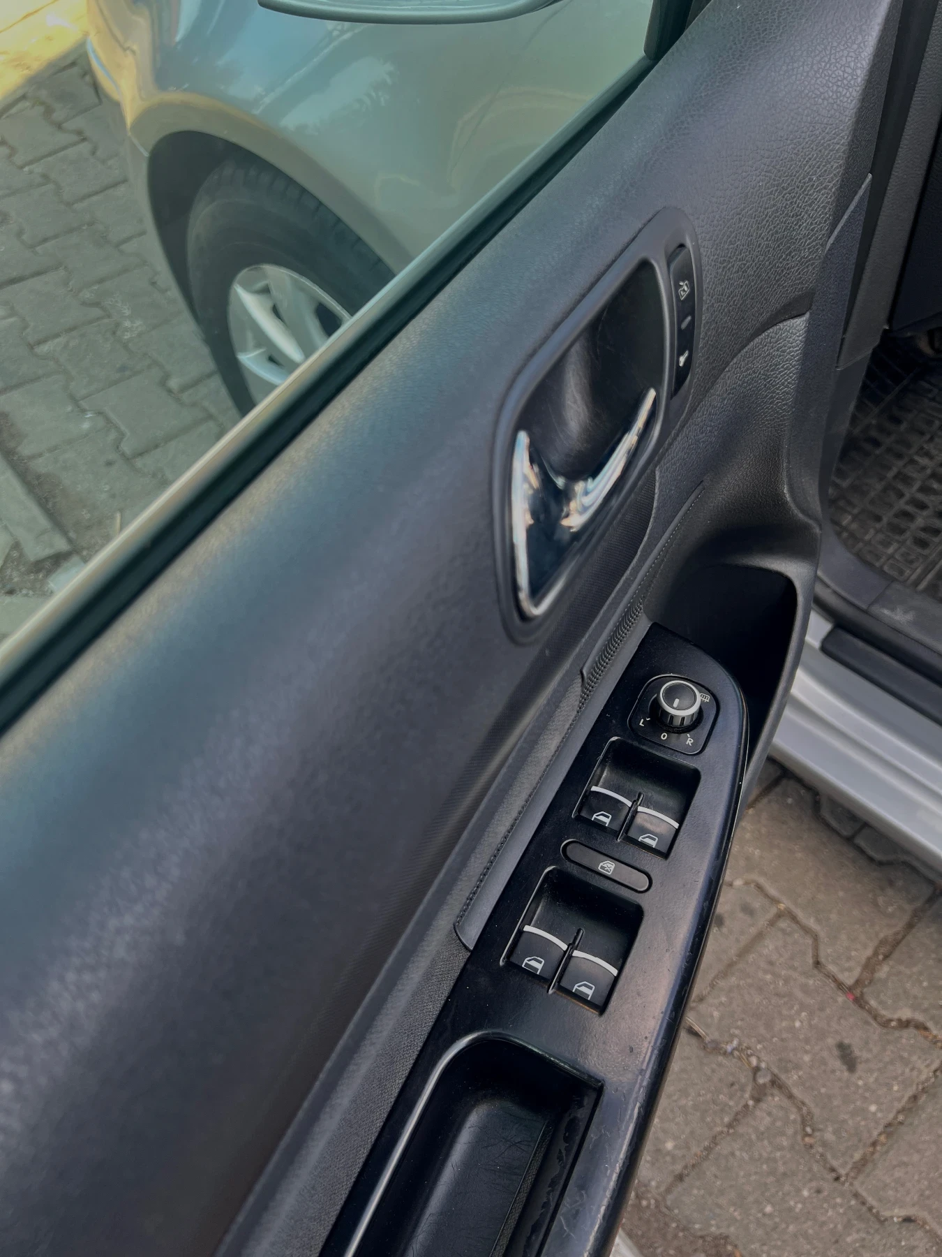 VW Golf 5 1.6 FSI - изображение 8