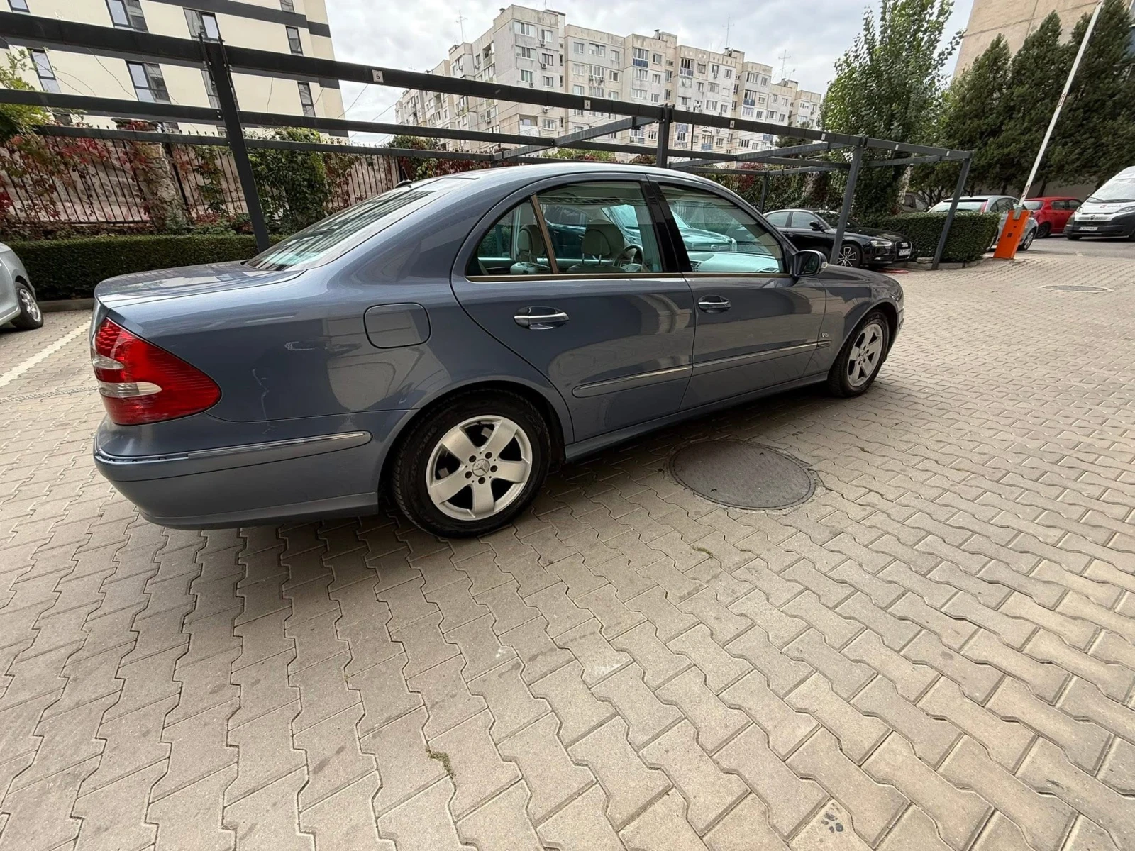 Mercedes-Benz E 320 4 матик - изображение 8