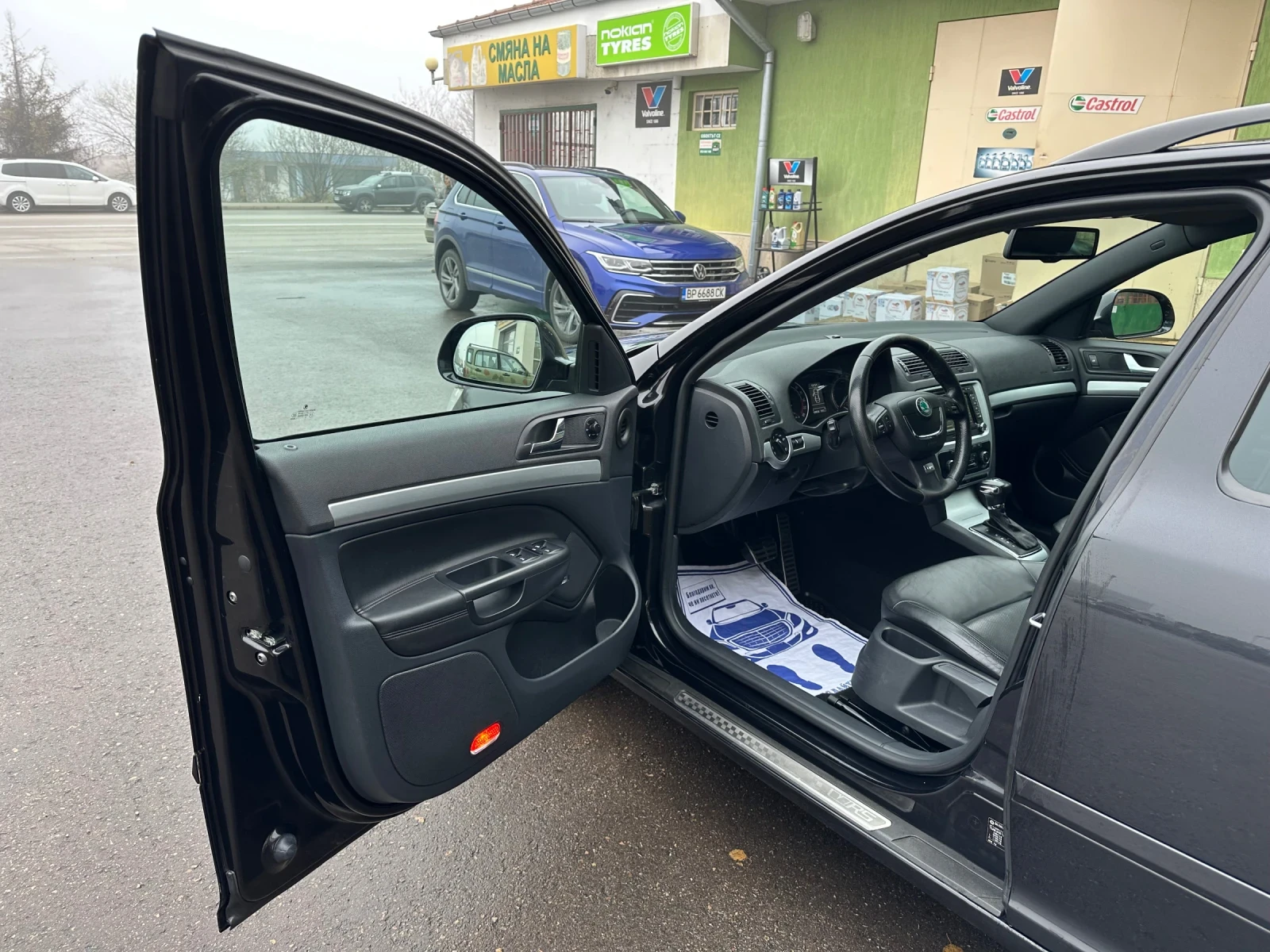 Skoda Octavia VRS* 170* DSG* EURO5* Топ Състояние! - изображение 10