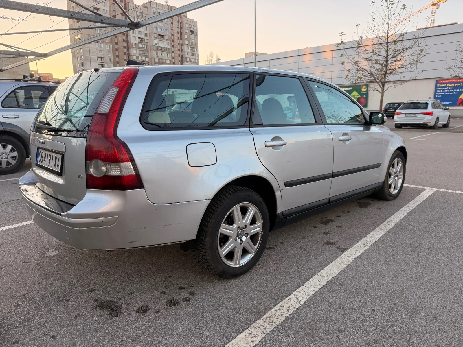 Volvo V50  - изображение 7