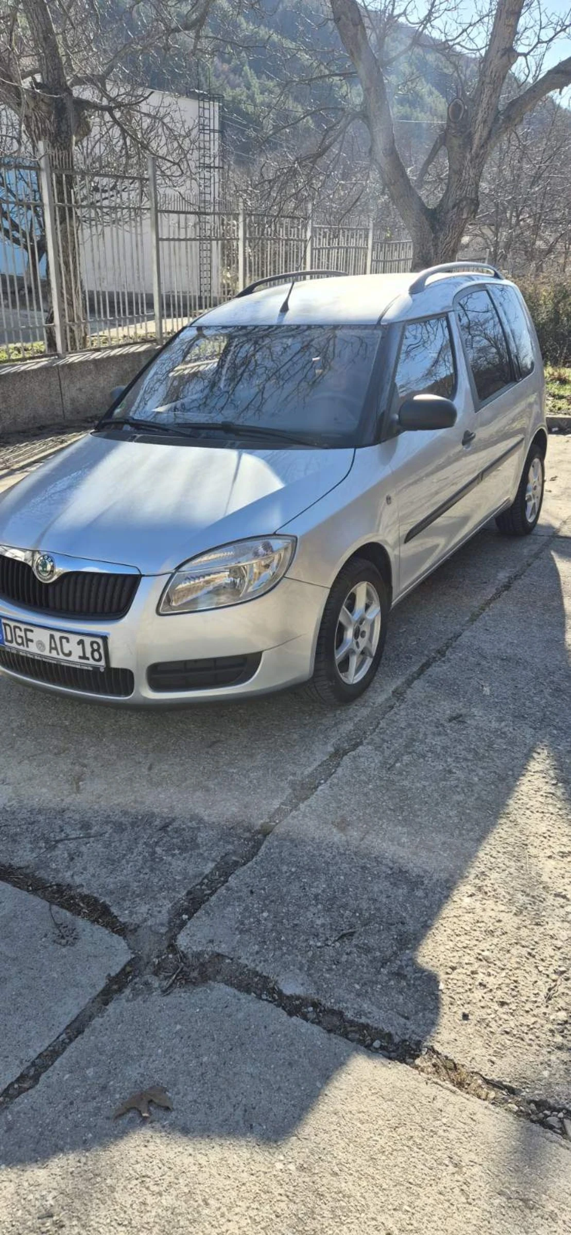 Skoda Roomster 1.4i - изображение 4