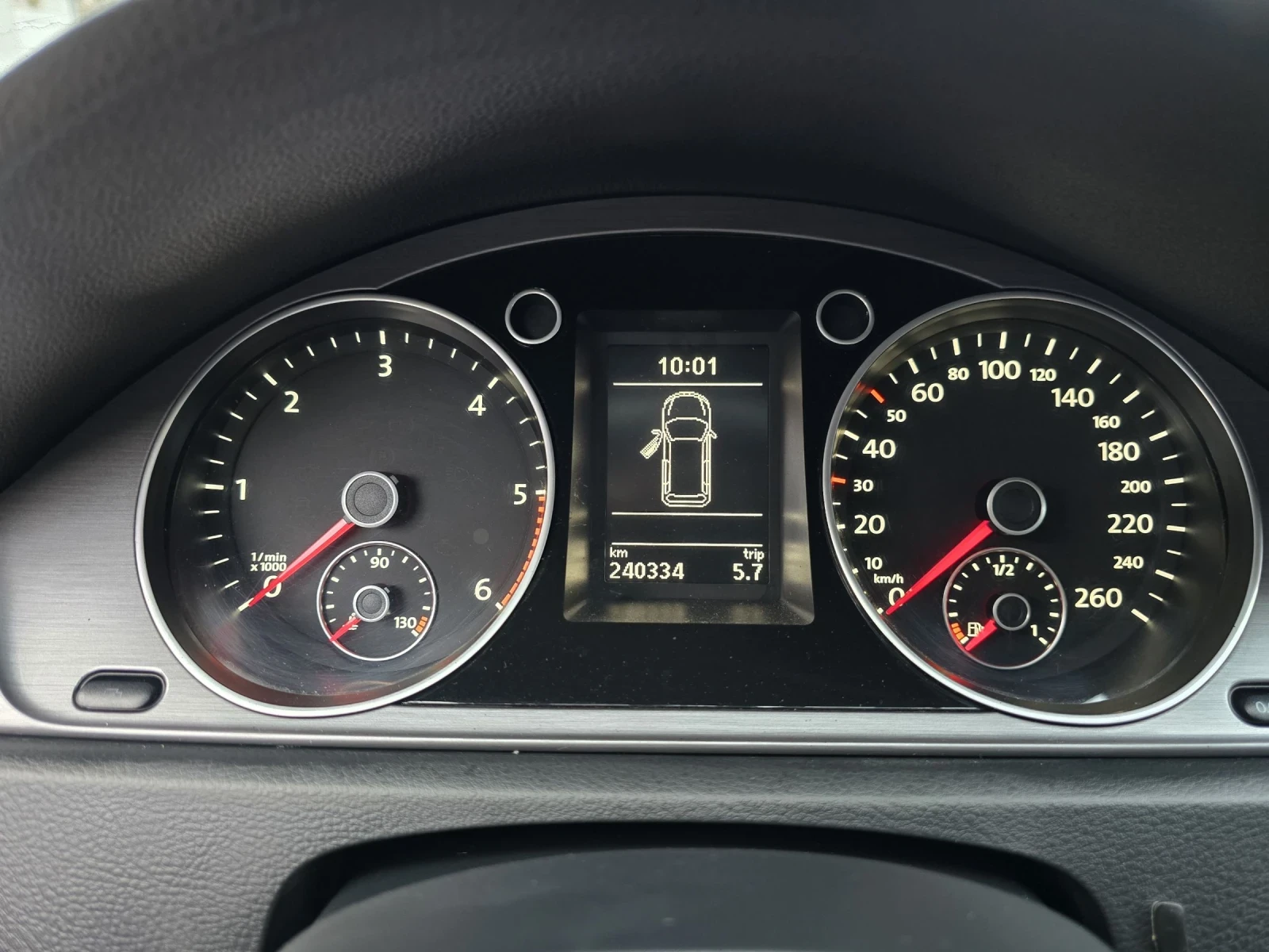 VW Passat 2.0TDI H-LINE , снимка 12 - Автомобили и джипове - 53490772