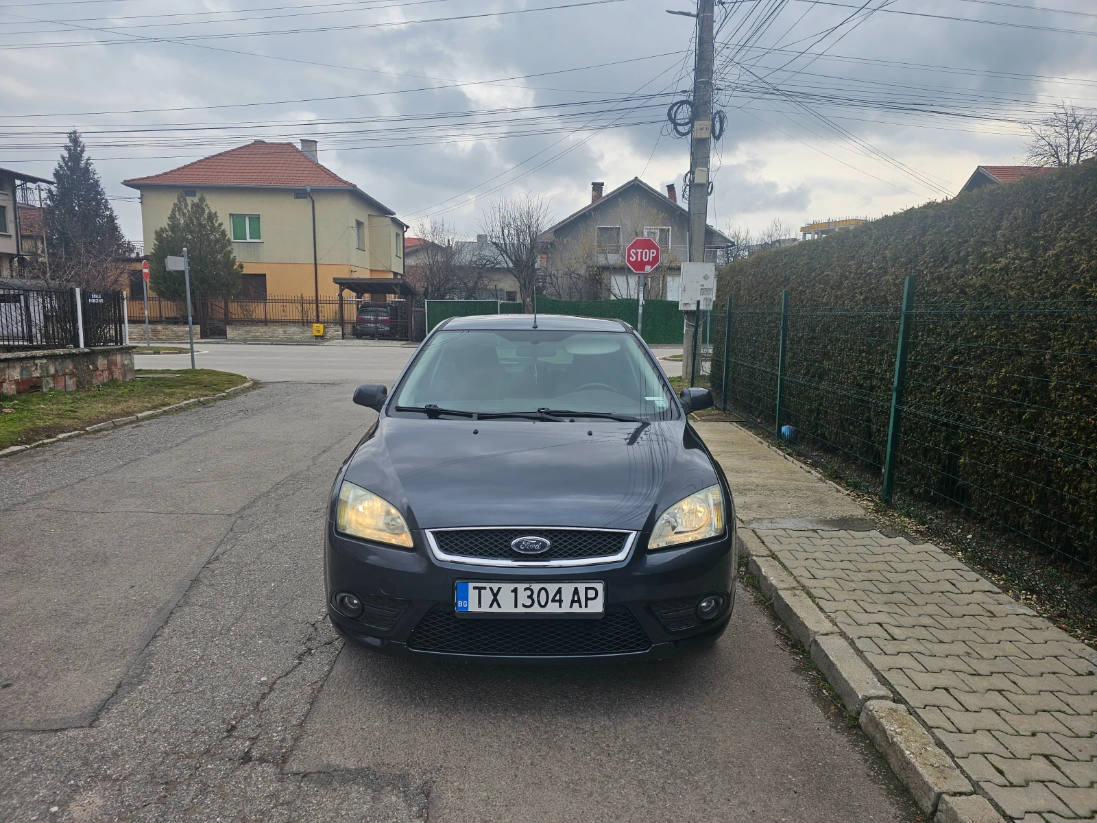 Ford Focus 1.6Газ-инж-Гаражен, снимка 12 - Автомобили и джипове - 53882385
