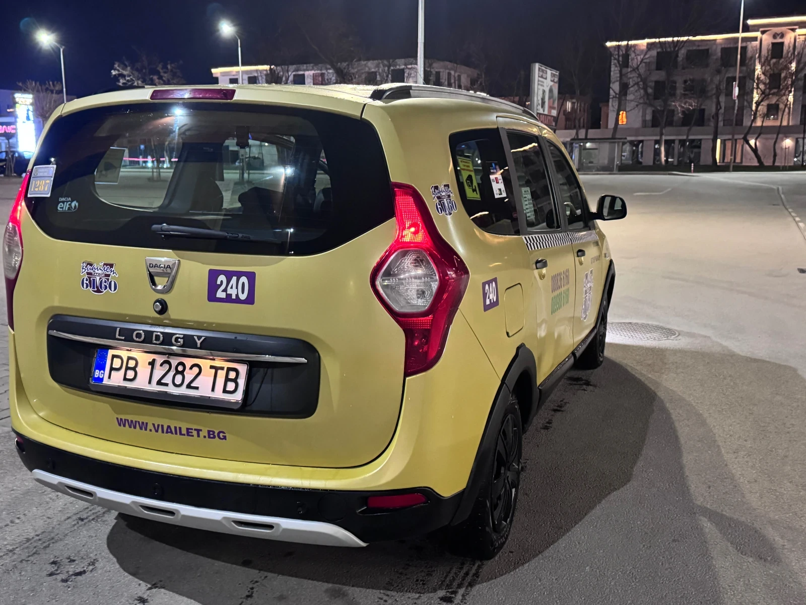 Dacia Lodgy Stepway, снимка 4 - Автомобили и джипове - 54136436