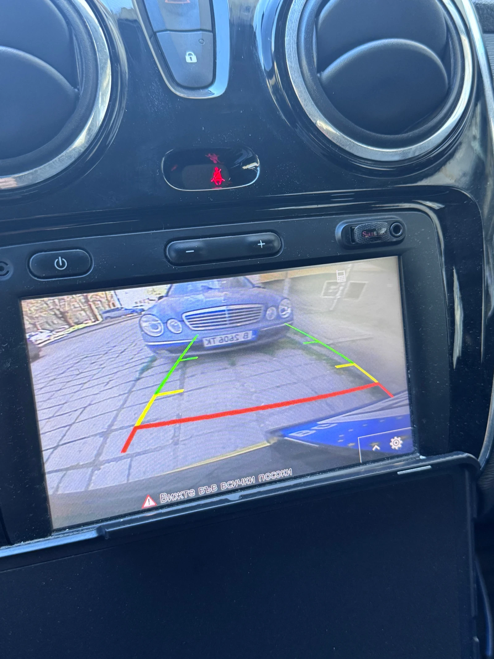 Dacia Lodgy Stepway, снимка 8 - Автомобили и джипове - 54136436