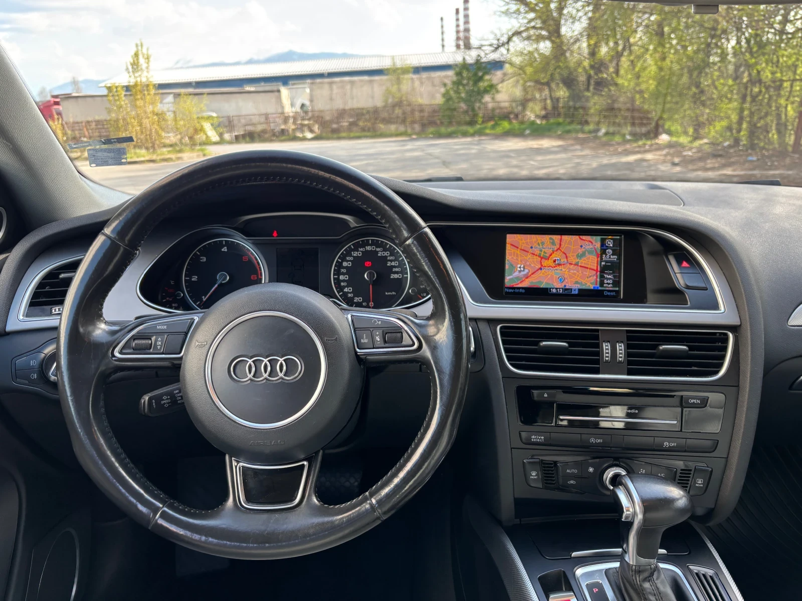 Audi A4 Allroad 2.0TDI QUATTRO B&O XENON NAVI S-TRONIC, снимка 9 - Автомобили и джипове - 54228669