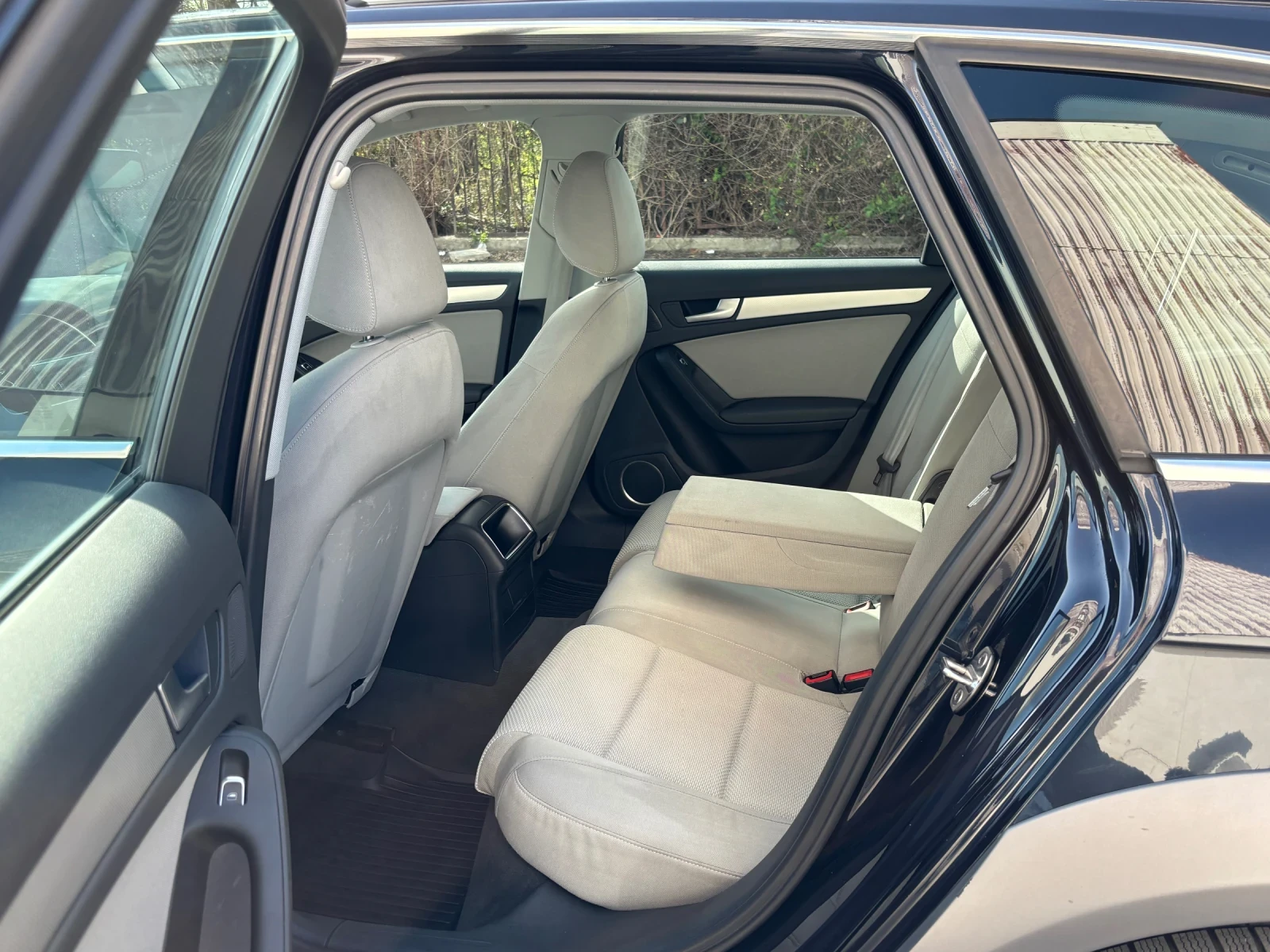 Audi A4 Allroad 2.0TDI QUATTRO B&O XENON NAVI S-TRONIC, снимка 15 - Автомобили и джипове - 54228669