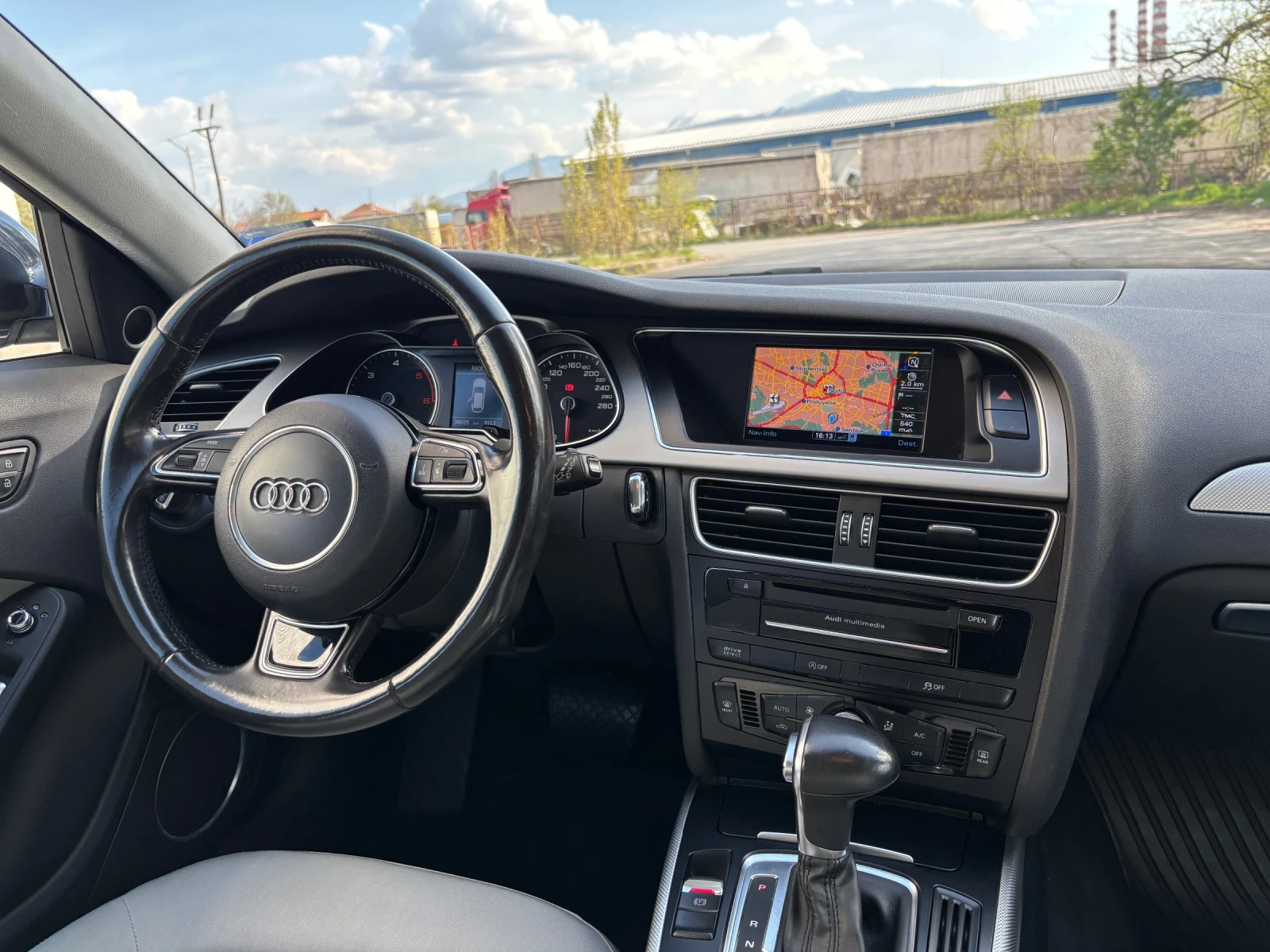Audi A4 Allroad 2.0TDI QUATTRO B&O XENON NAVI S-TRONIC, снимка 11 - Автомобили и джипове - 54228669