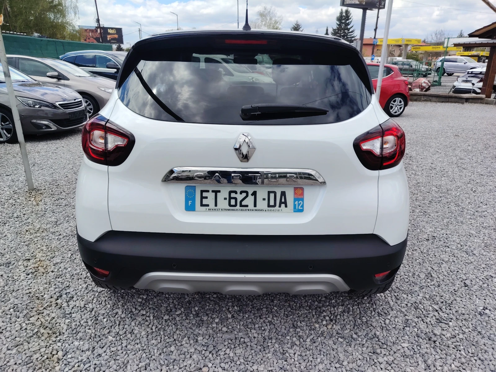 Renault Captur 1.2T Avtomat 78km, снимка 3 - Автомобили и джипове - 54400558