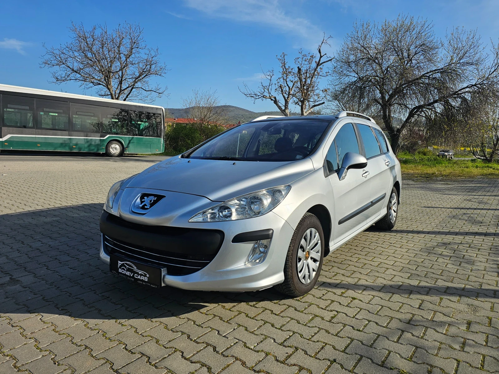 Peugeot 308 SW 1.6HDI ОБСЛУЖЕН, снимка 2 - Автомобили и джипове - 54480656