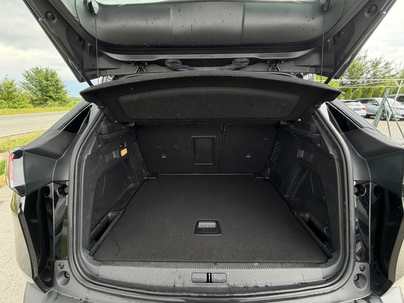 Peugeot 3008 1.5 HDI, снимка 6 - Автомобили и джипове - 54640799
