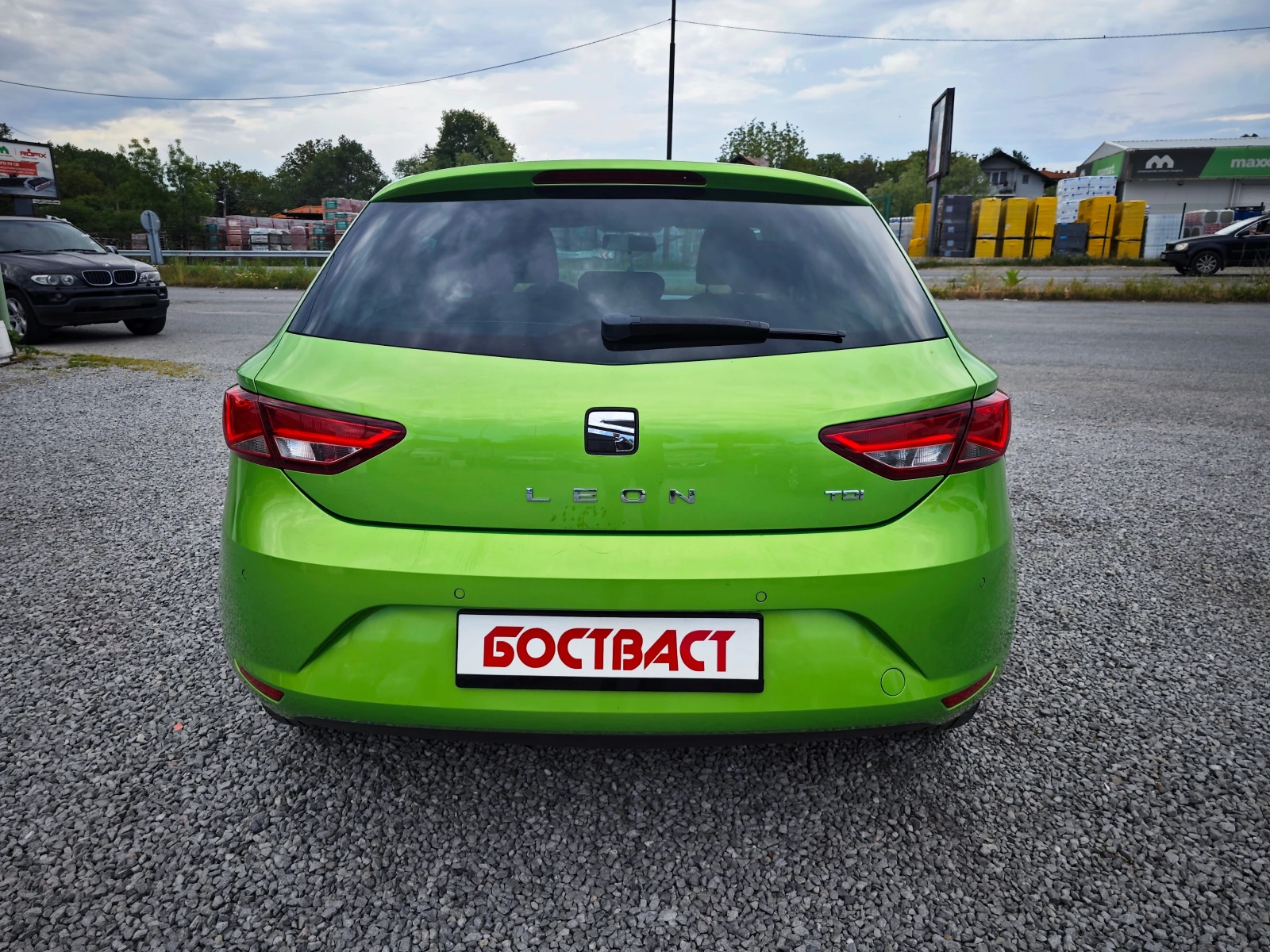 Seat Leon 1.6 TDi, снимка 3 - Автомобили и джипове - 54802579