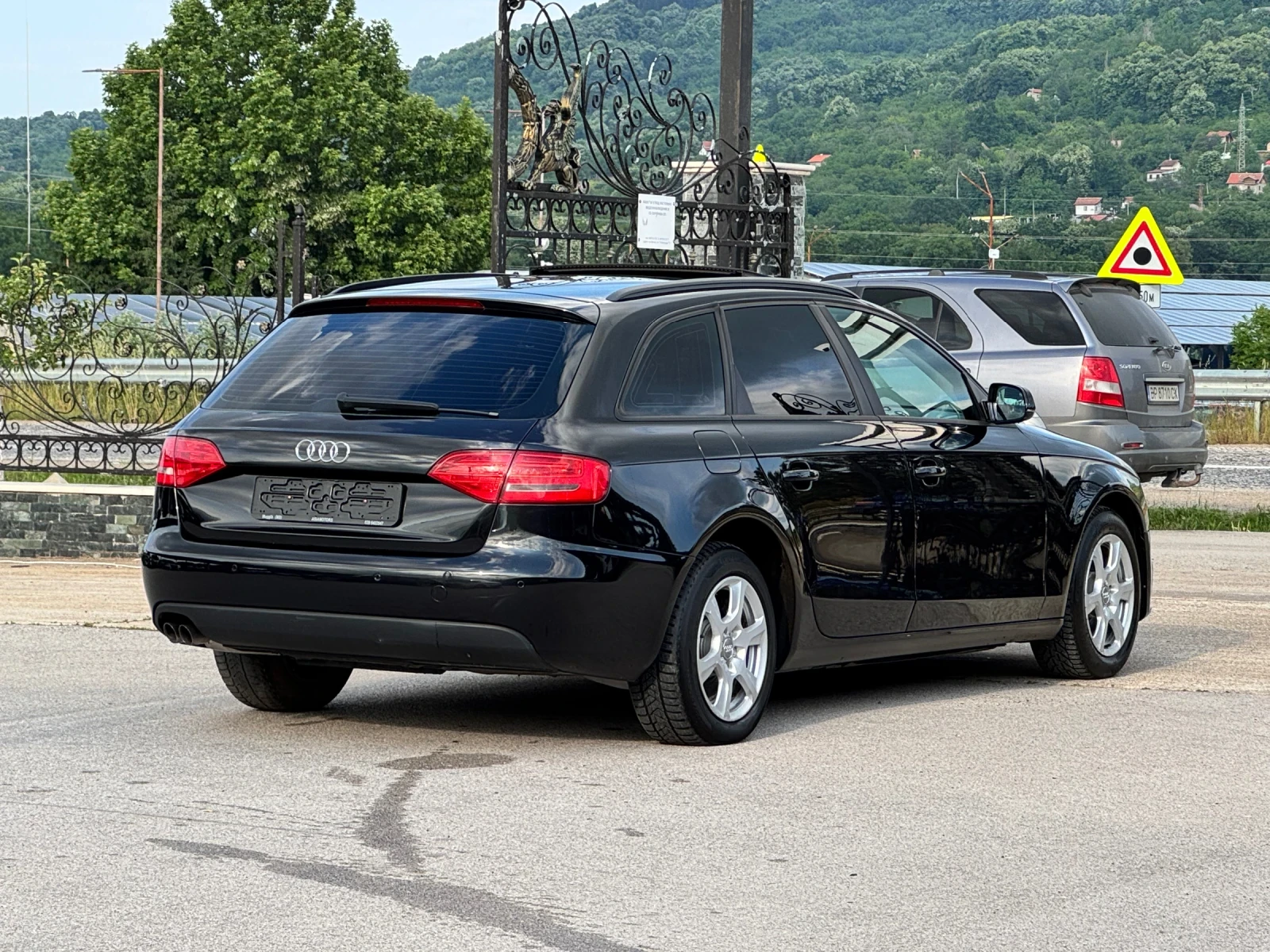 Audi A4 2.0TDI АВТОМАТ ПАНОРАМА, снимка 13 - Автомобили и джипове - 54848091