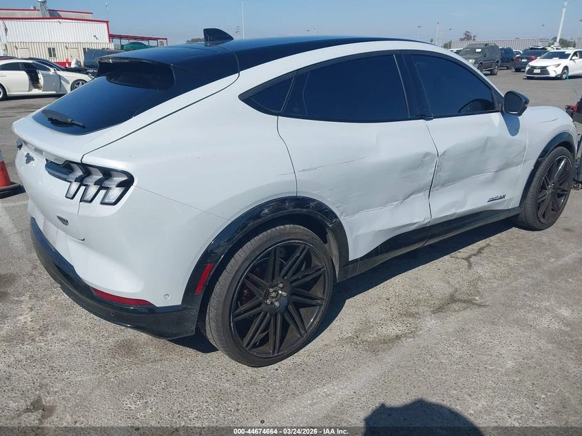 Ford Mustang Mach-E California Route 1, снимка 4 - Автомобили и джипове - 54891596