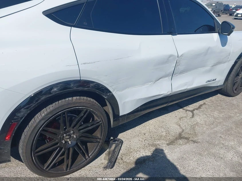 Ford Mustang Mach-E California Route 1, снимка 6 - Автомобили и джипове - 54891596