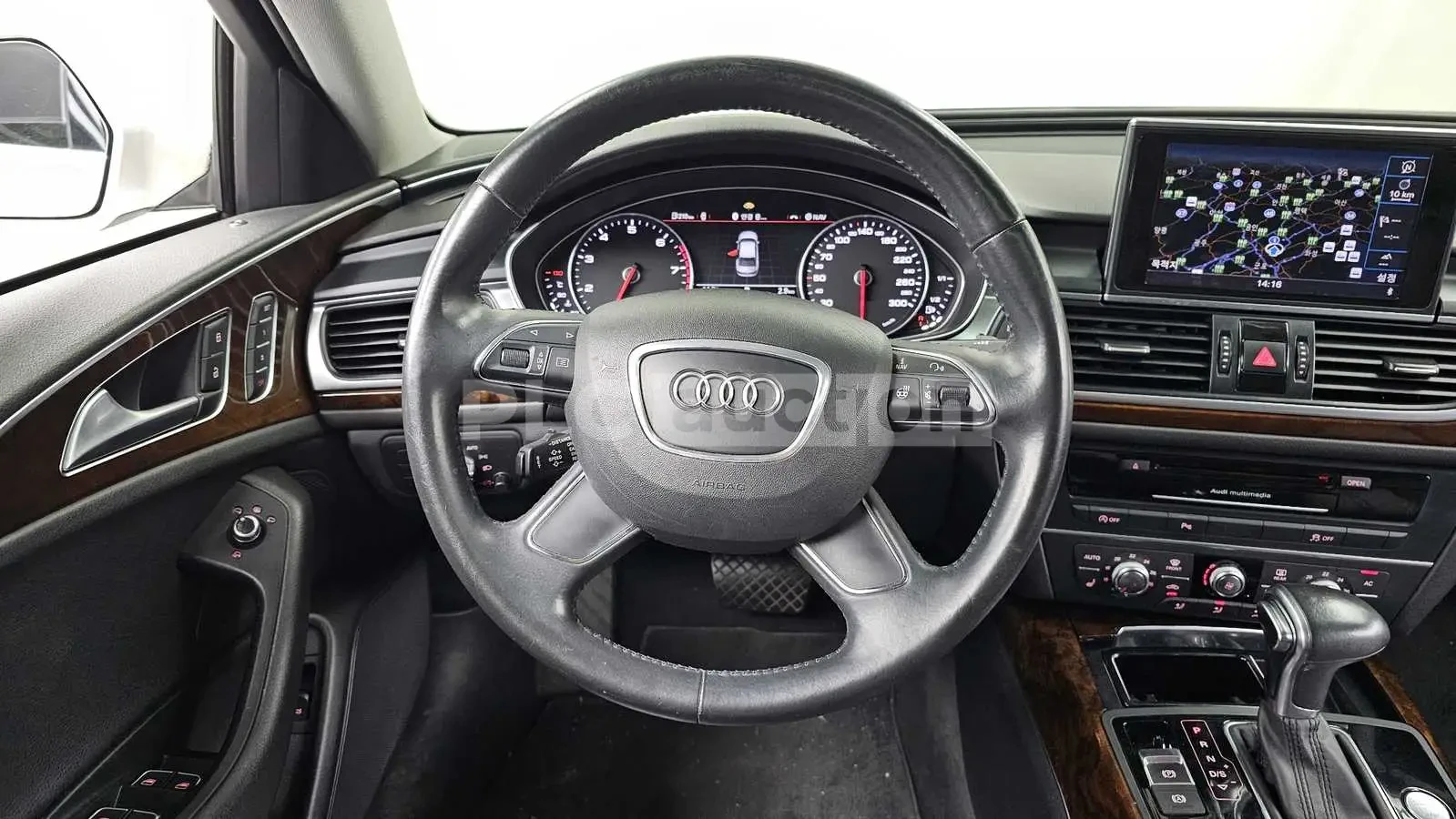 Audi A6 3.0TFSI !!ПОДРЕВИ!! !!ДИСТРОНИК!! !!ПАНОРАМА!!, снимка 13 - Автомобили и джипове - 54893234