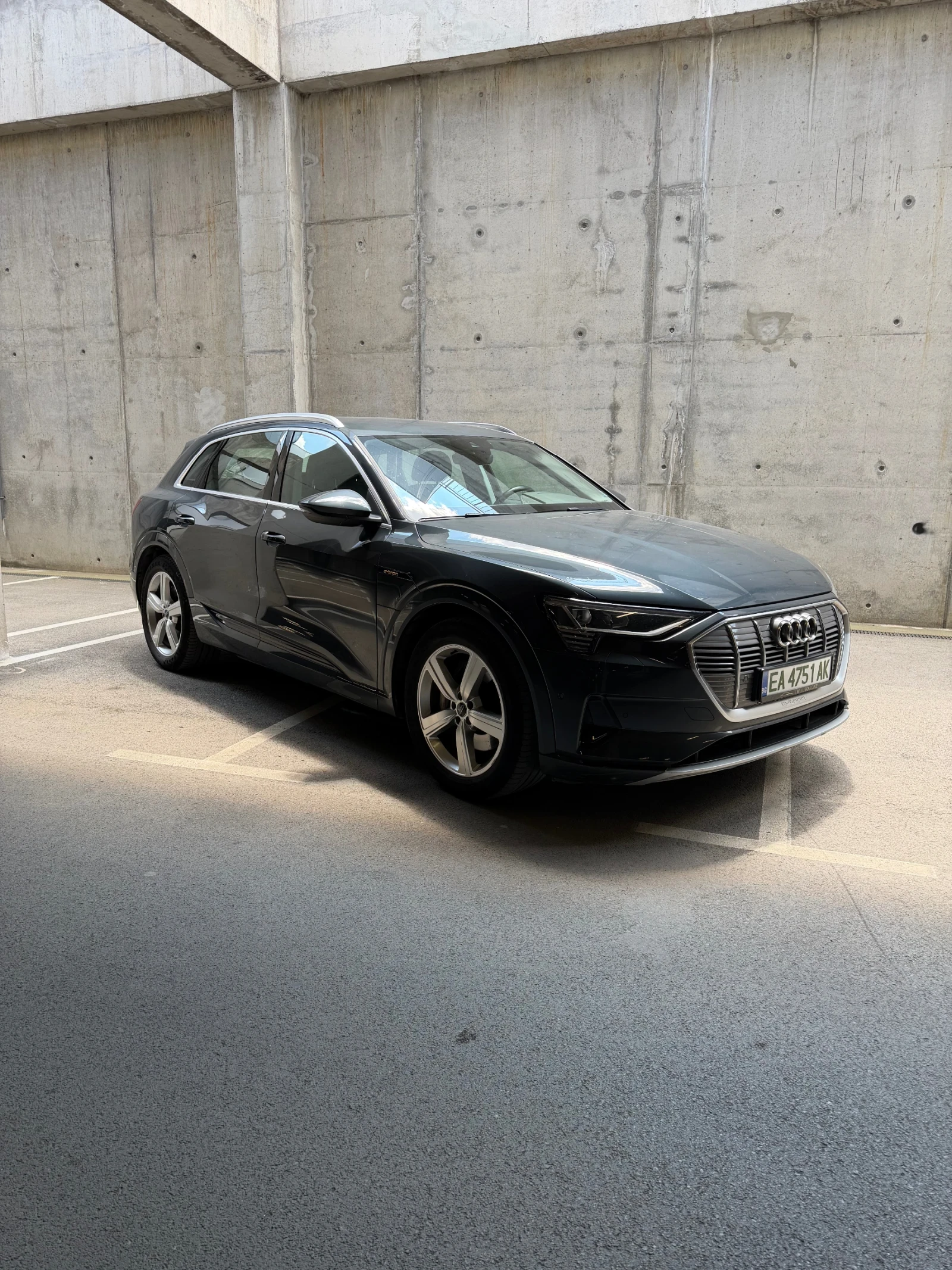 Audi E-Tron 50, 91% SOH, Гаранция, снимка 3 - Автомобили и джипове - 55071107