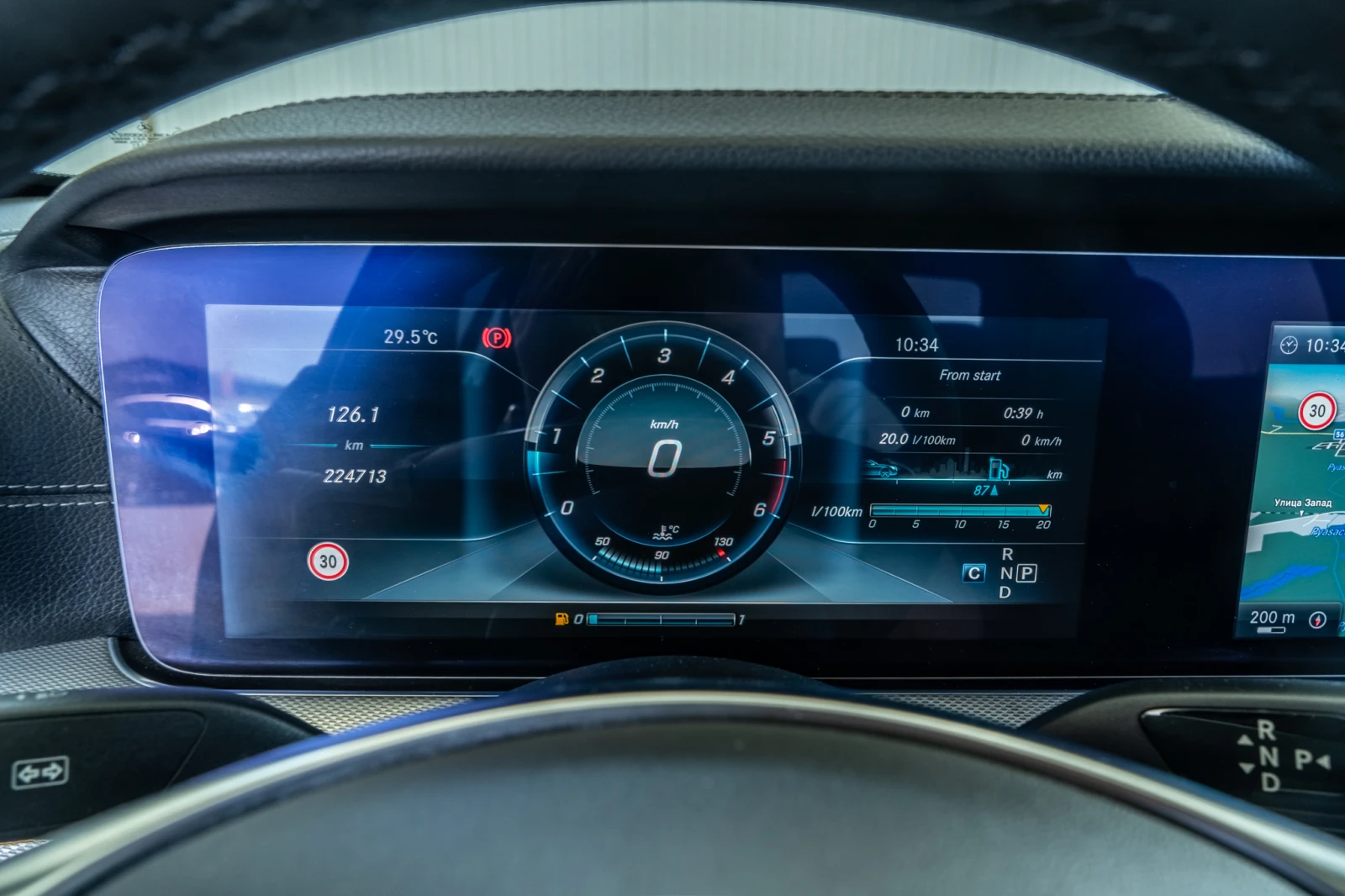 Mercedes-Benz E 220 D = 9G-TRONIC = 2017 = AMBIENT = ГАРАНЦИЯ = ЛИЗИНГ, снимка 15 - Автомобили и джипове - 55130859