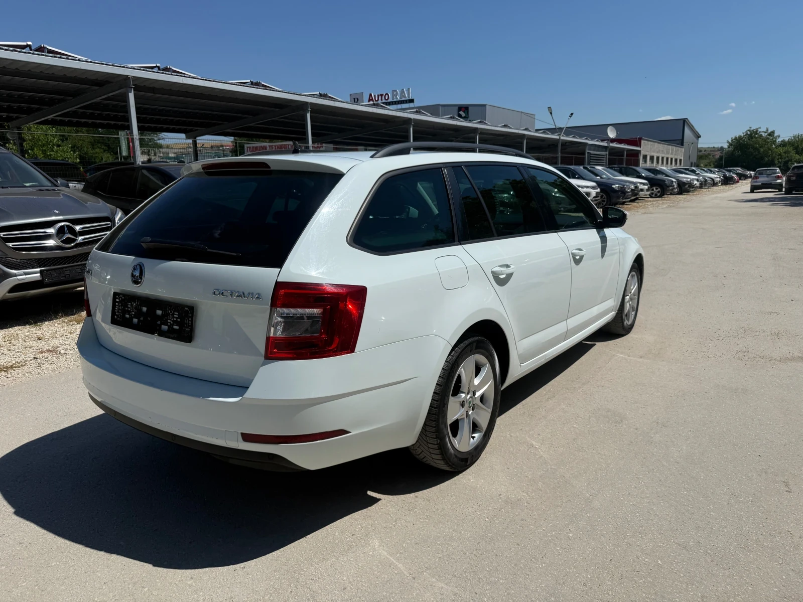 Skoda Octavia 1.6TDI - 116к.с. - DSG, снимка 4 - Автомобили и джипове - 55240196