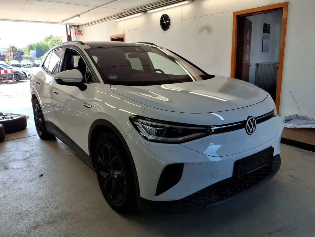 VW ID.4 PRO/82Kwh/ТЕРМОПОМПА/360/KEYLESS/MEMORY/HUD/PANO, снимка 4 - Автомобили и джипове - 55532701