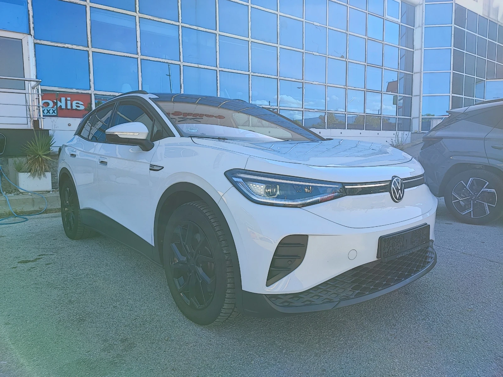 VW ID.4 PRO/82Kwh/ТЕРМОПОМПА/360/KEYLESS/MEMORY/HUD/PANO, снимка 5 - Автомобили и джипове - 55532701