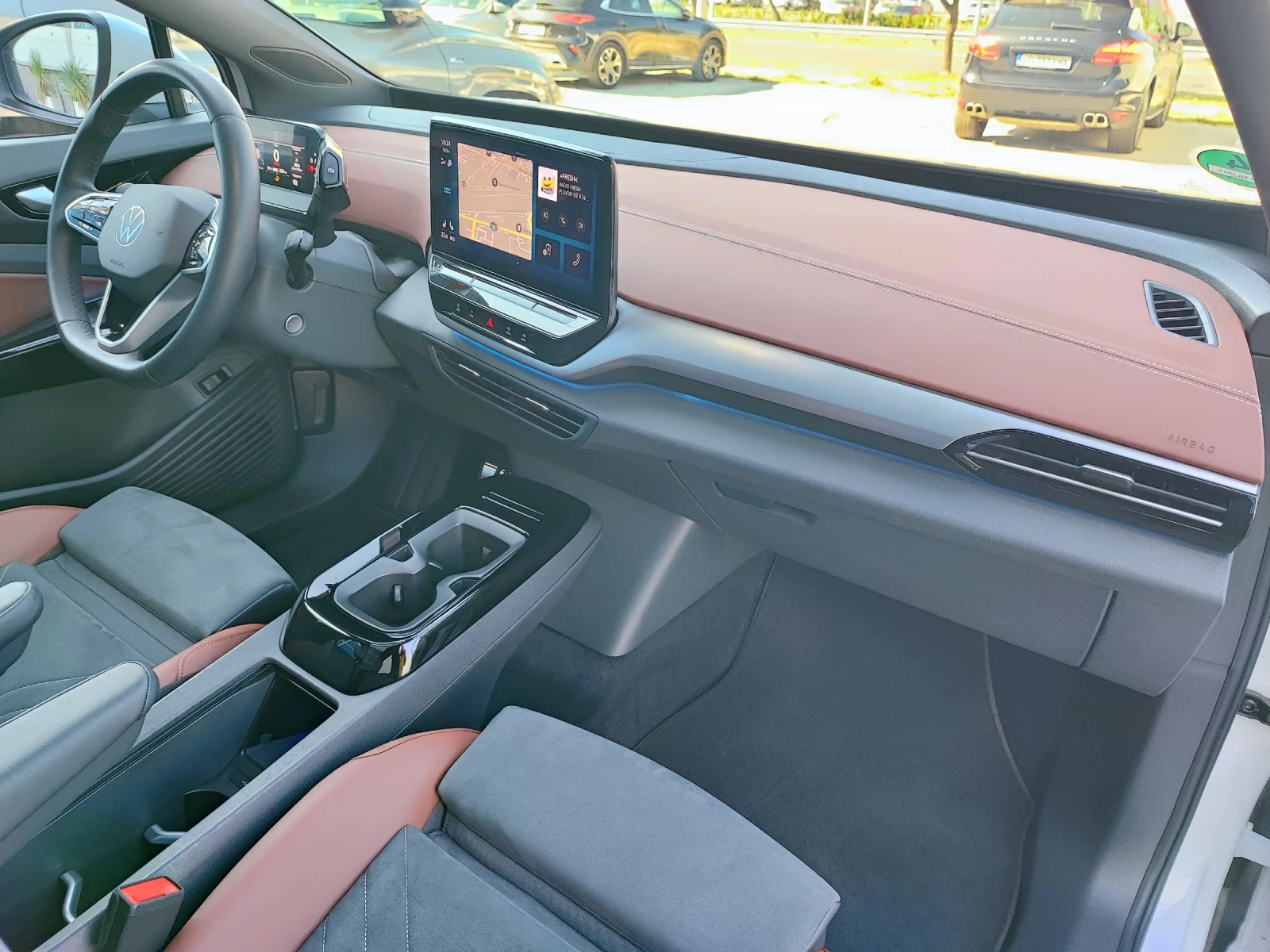 VW ID.4 PRO/82Kwh/ТЕРМОПОМПА/360/KEYLESS/MEMORY/HUD/PANO, снимка 11 - Автомобили и джипове - 55532701