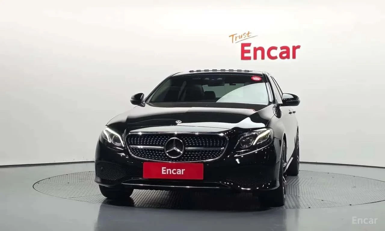 Mercedes-Benz E 220, снимка 3 - Автомобили и джипове - 56689586
