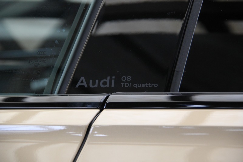 Audi Q8  FaceLift/50TDI/Pano/Bang&Olufsen/, снимка 7 - Автомобили и джипове - 46389254