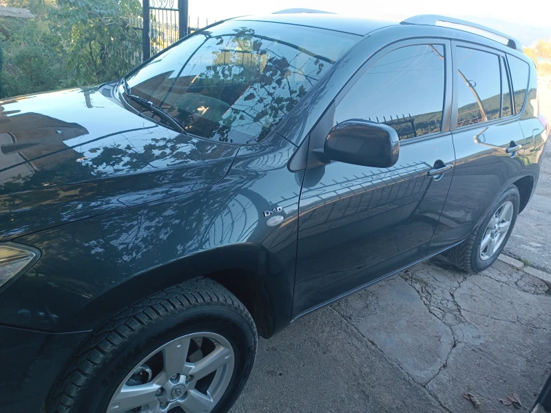 Toyota Rav4, снимка 1 - Автомобили и джипове - 47489978