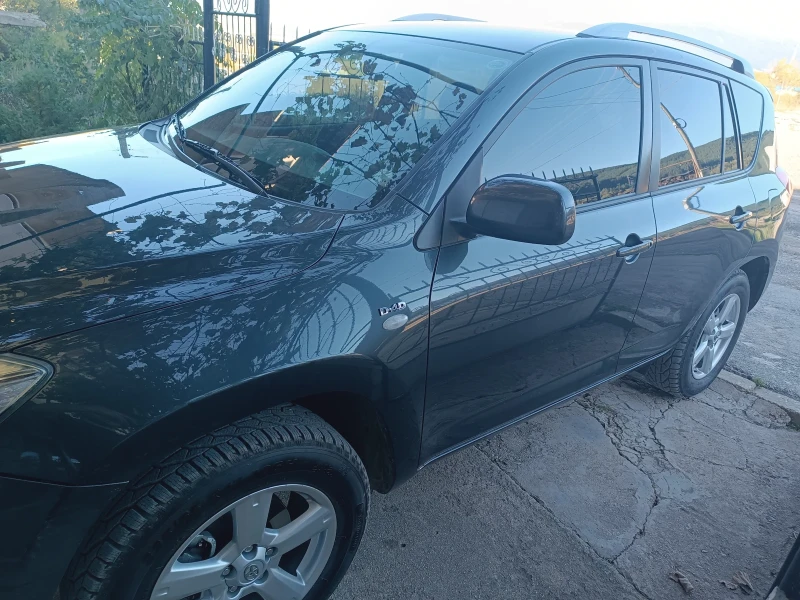 Toyota Rav4, снимка 2 - Автомобили и джипове - 47489978