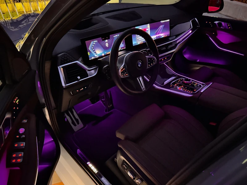 BMW X7 2025 / M60i / Individual / ЧИСТО НОВ / 7 Местен, снимка 9 - Автомобили и джипове - 51918360