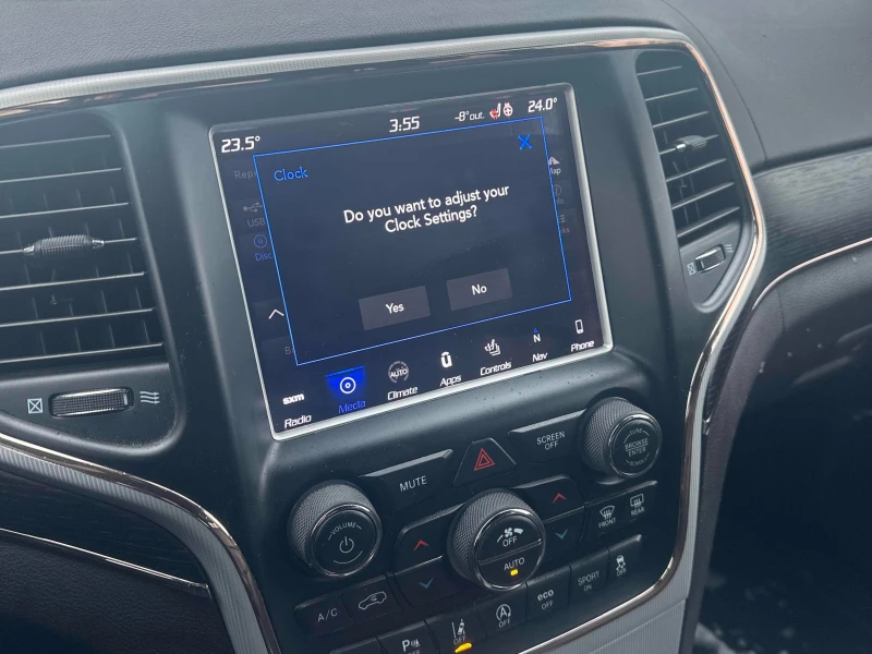 Jeep Grand cherokee 3.6* * SUMMIT* * AWD* * CARFAX* * , снимка 8 - Автомобили и джипове - 53119562