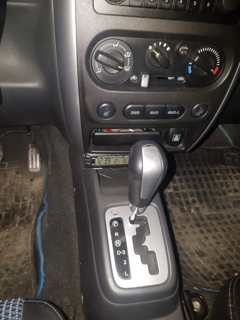 Suzuki Jimny, снимка 11 - Автомобили и джипове - 53390022