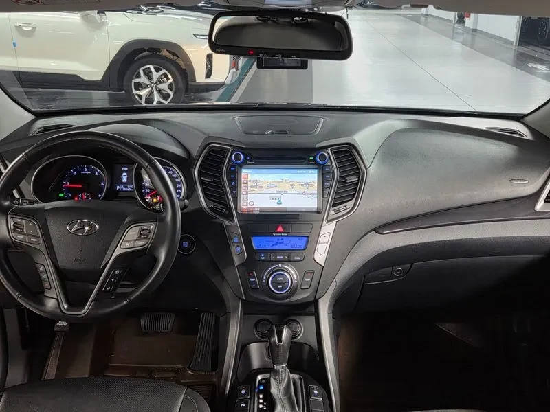 Hyundai Santa fe 2.0 4WD PREMIUM, снимка 7 - Автомобили и джипове - 56354140